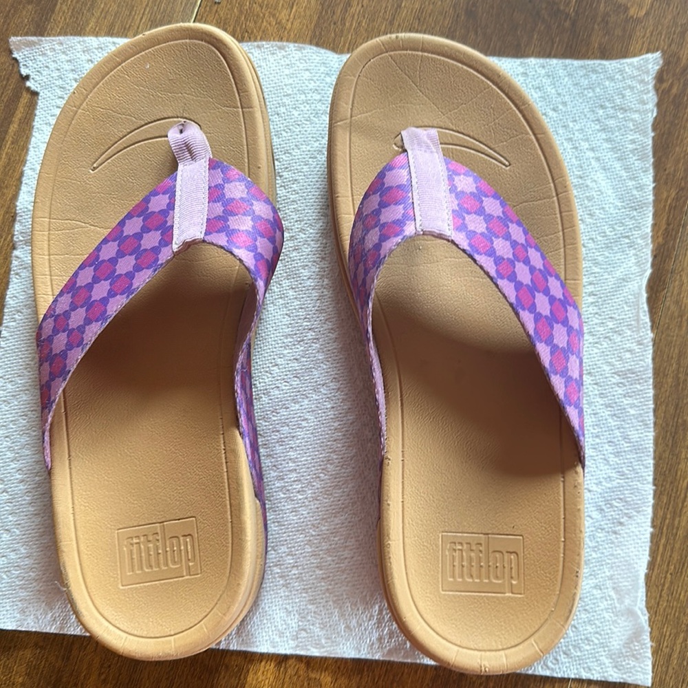 Gently used fit flops